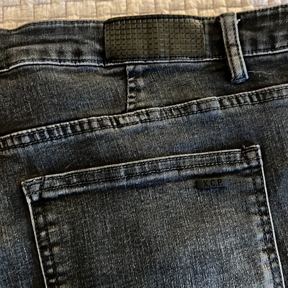 Men’s Kenneth Cole black faded jeans size 38/30 - Picture 5 of 5